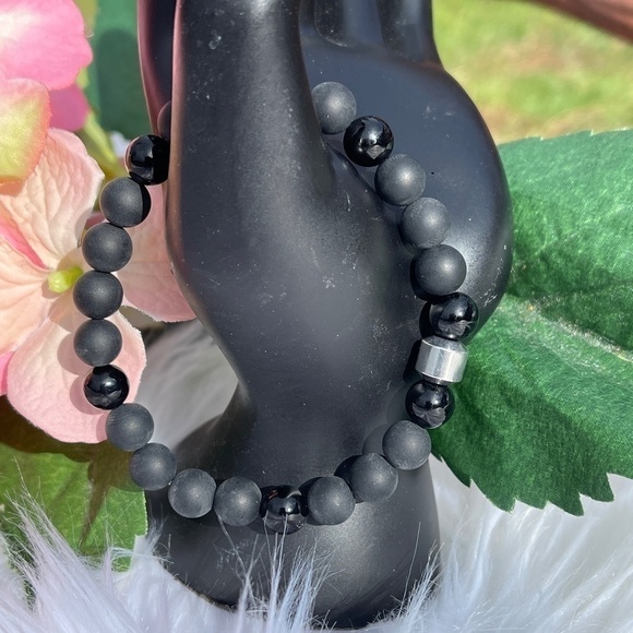NWT Adornia Onyx Beaded Stretch Bracelet - Picture 1 of 7